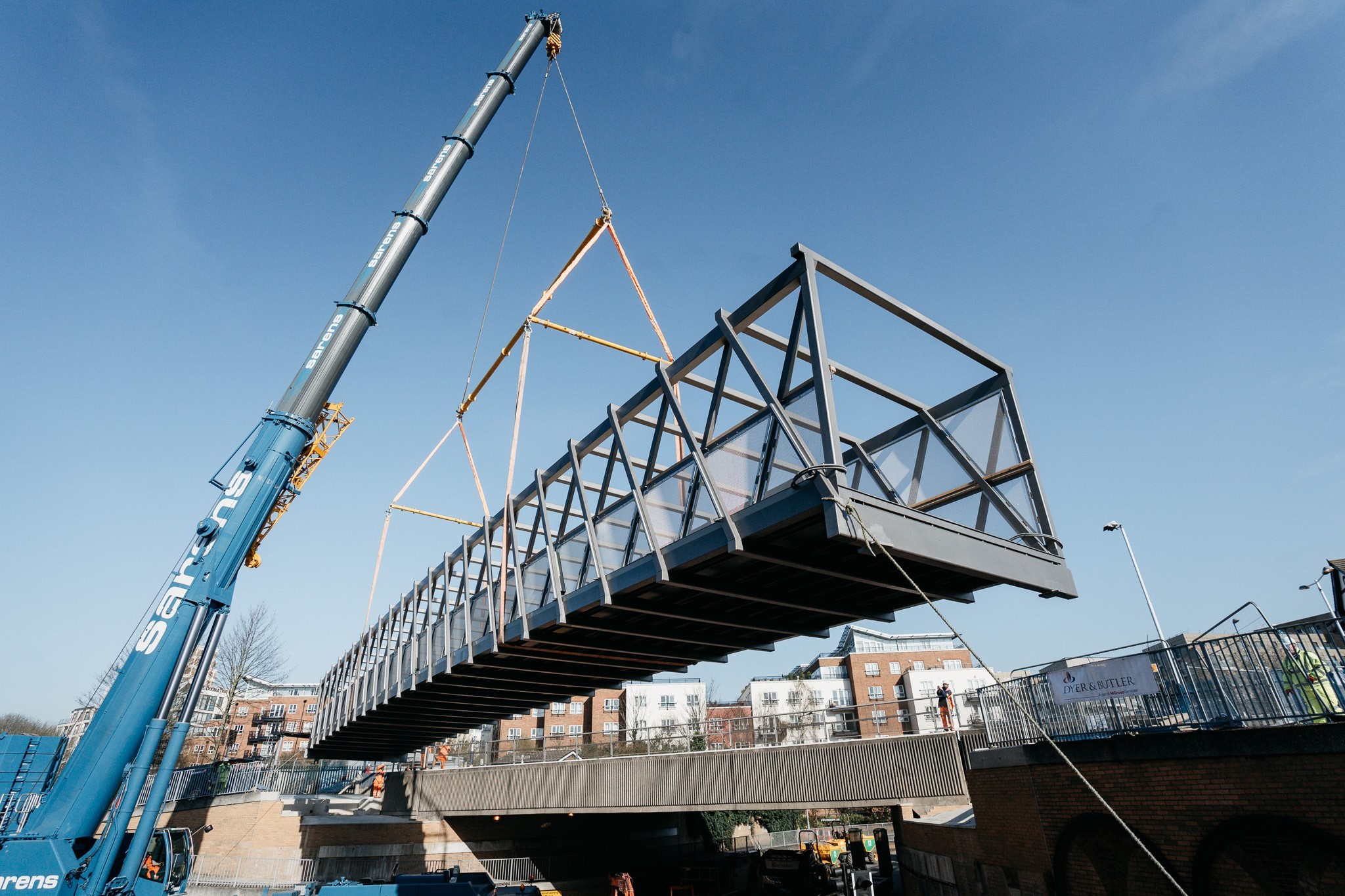 Dyer & Butler Completes Successful Overnight Installation of Pedestrian and Cycle Bridge in Kingston upon Thames